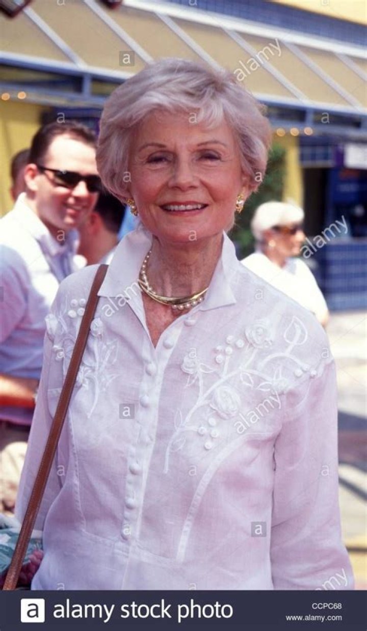 Barbara Billingsley: The Iconic Mother Figure of American Television