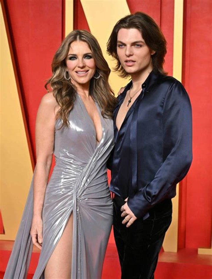 Damian Hurley: The Rising Star in Hollywood and His Journey to Fame