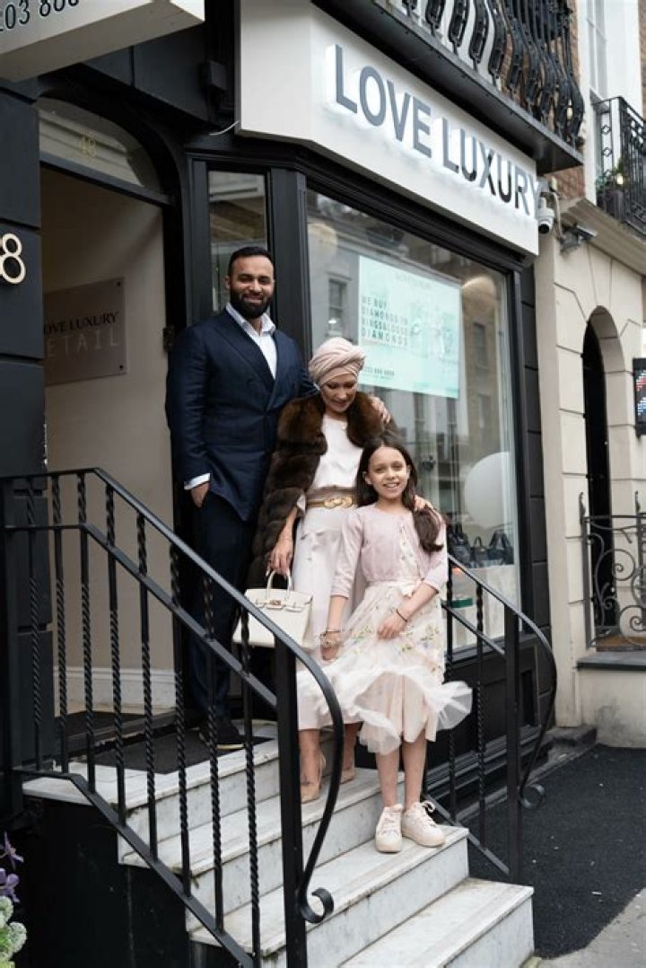 Emily Abraham Net Worth: Unveiling the Success Story of a Rising Star